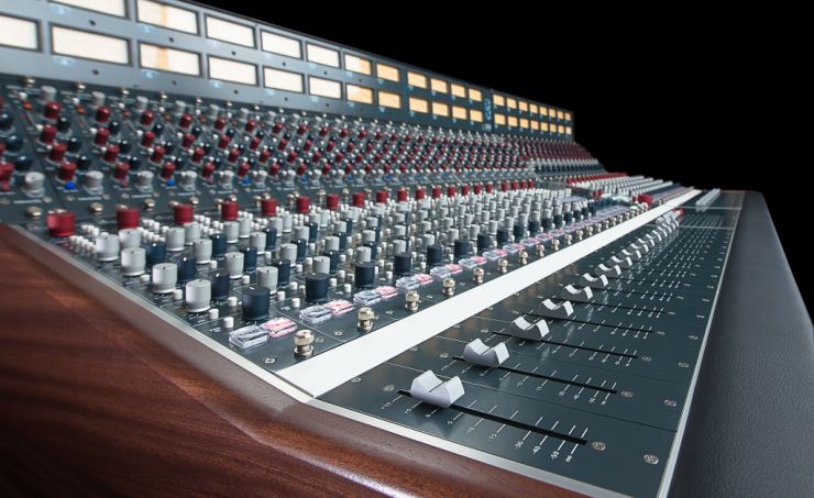 Rupert Neve Designs 5088 Console Rupert Neve Designs 5088 Console
