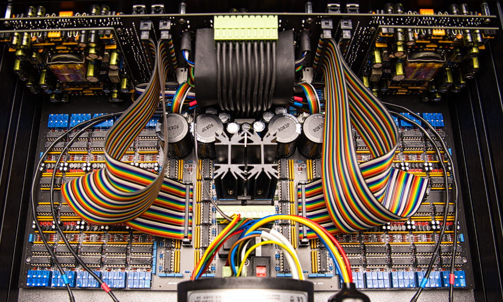 HUM AUDIO LAAL (Look Ahead Analog Limiter) HUM AUDIO LAAL (Look Ahead Analog Limiter)