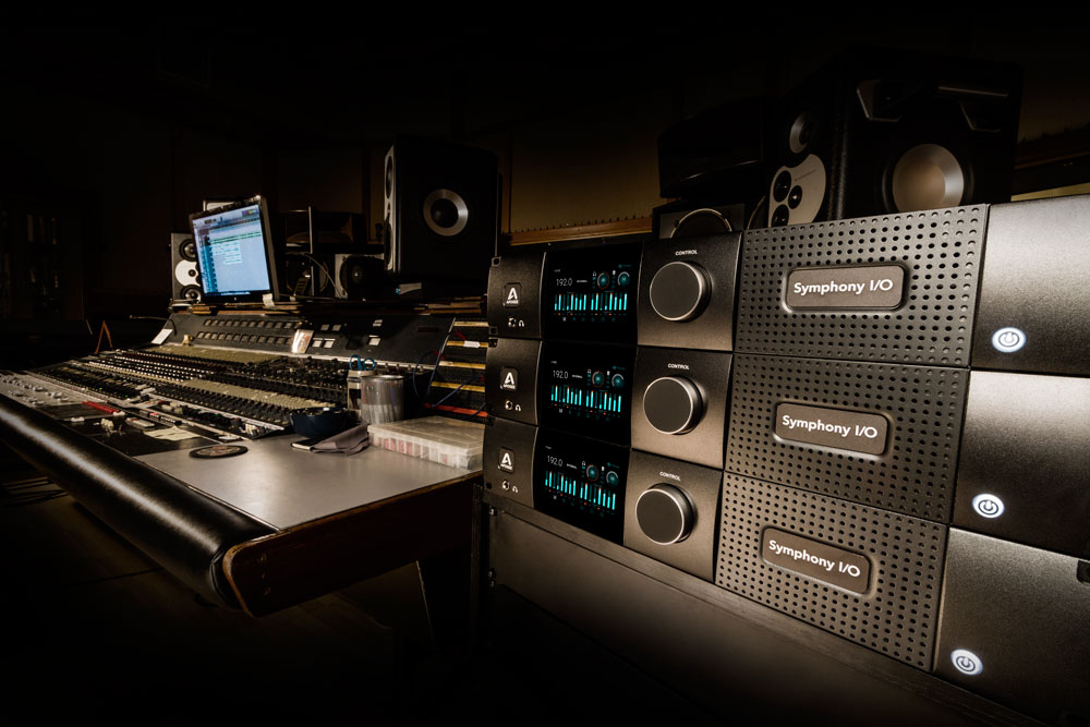 Apogee Symphony I/O Mk II 32X32 Pro Tools HD Apogee Symphony I/O Mk II 32X32 Pro Tools HD